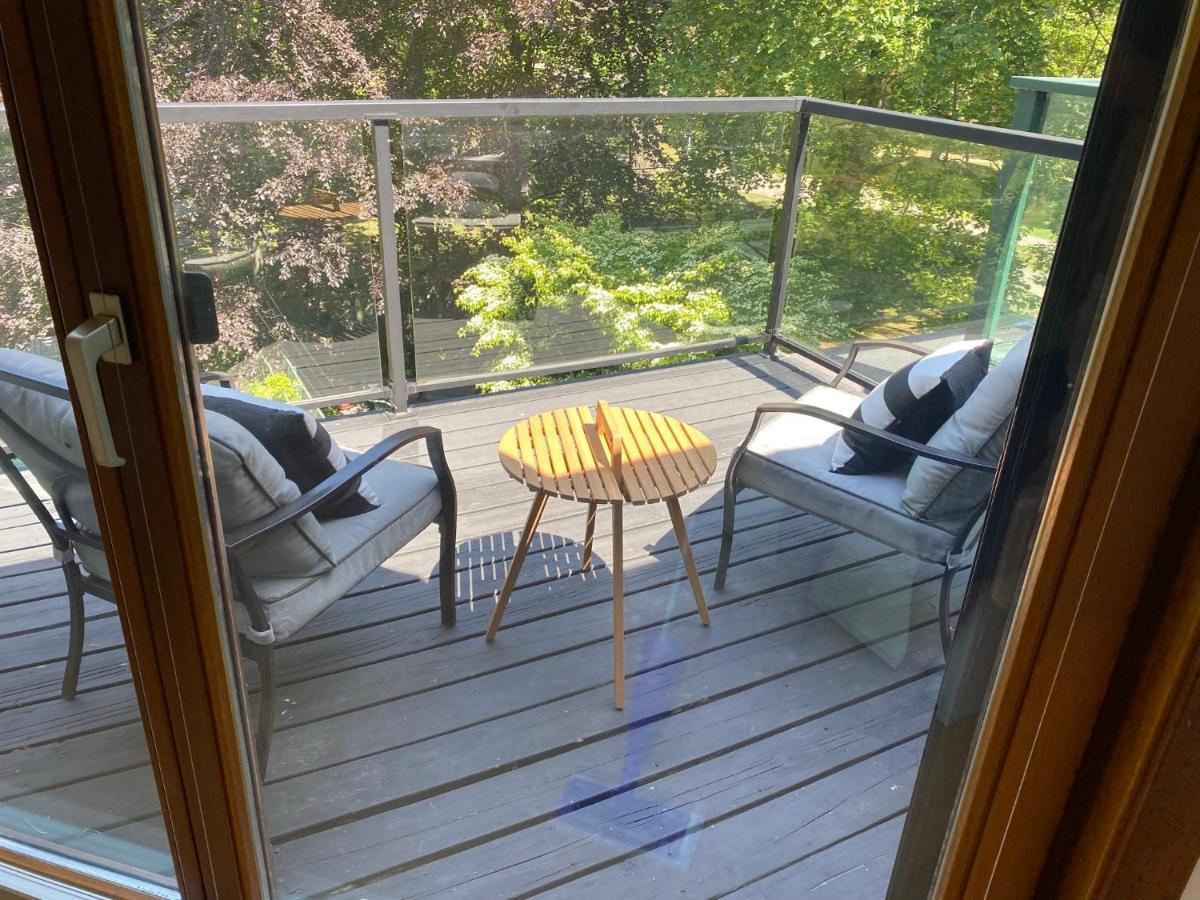 Superb Beach Home:Heated Pool-Hot Tub Open 365Days Toronto Ngoại thất bức ảnh
