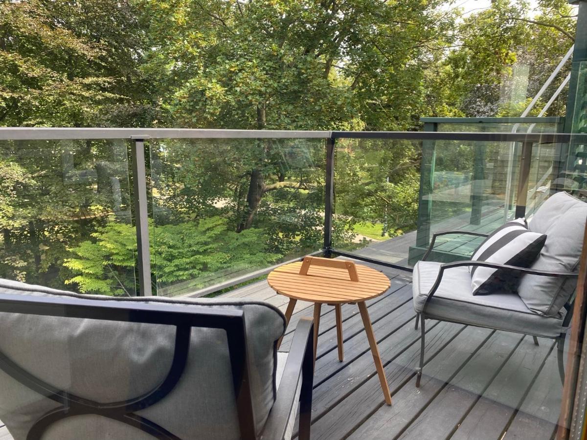 Superb Beach Home:Heated Pool-Hot Tub Open 365Days Toronto Ngoại thất bức ảnh