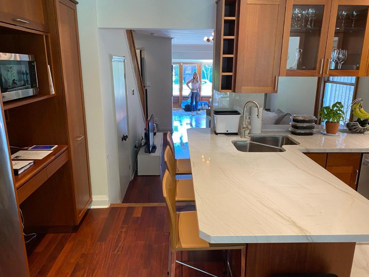 Superb Beach Home:Heated Pool-Hot Tub Open 365Days Toronto Ngoại thất bức ảnh